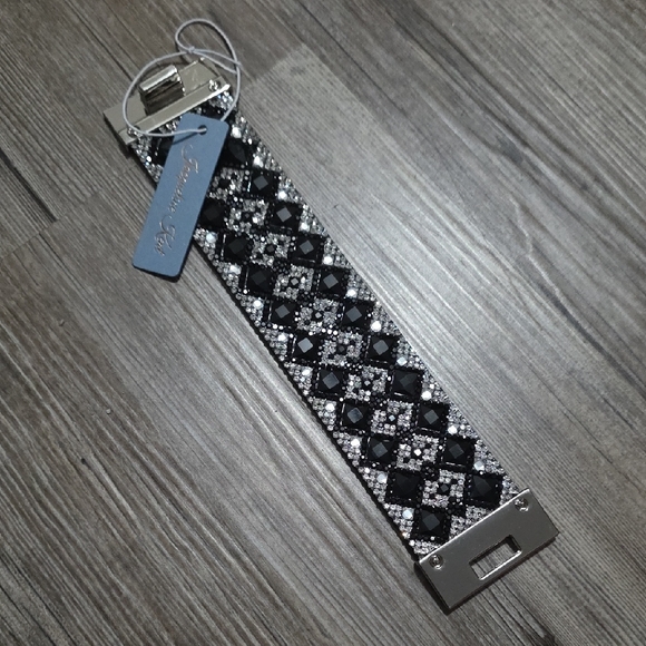 Jaqueline Kent Cuff Starry Night - Picture 3 of 3